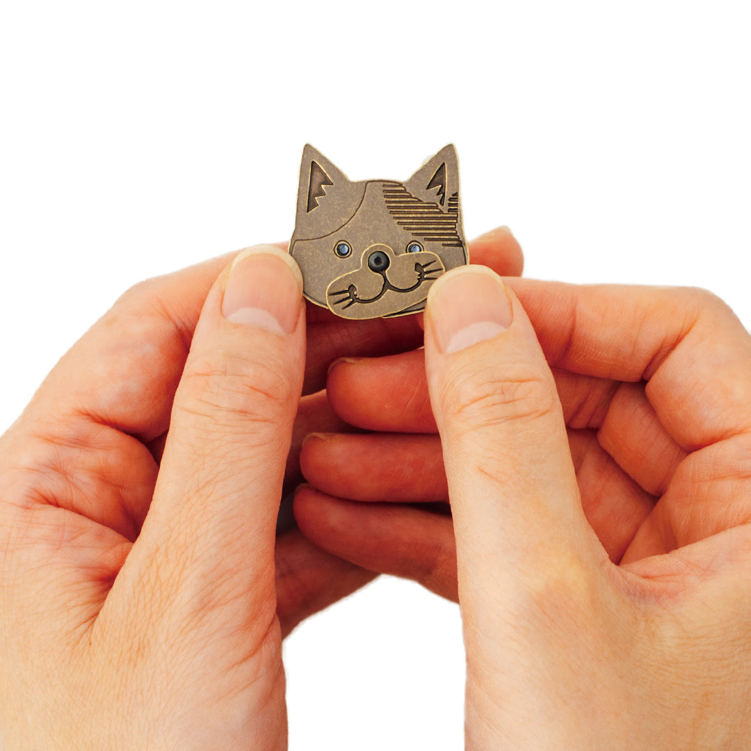 スマイルマーカー 三毛猫ストライプ｜口が動く！犬＆猫のかわいいゴルフマーカー【アンティーク風／可動ギミック／ギフト向け】