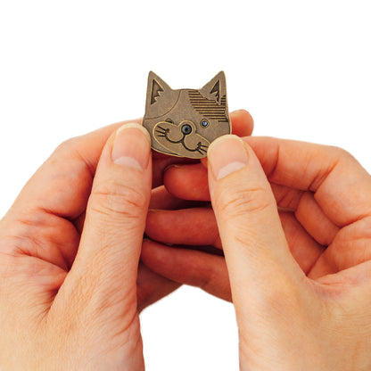 スマイルマーカー 三毛猫ストライプ｜口が動く！犬＆猫のかわいいゴルフマーカー【アンティーク風／可動ギミック／ギフト向け】