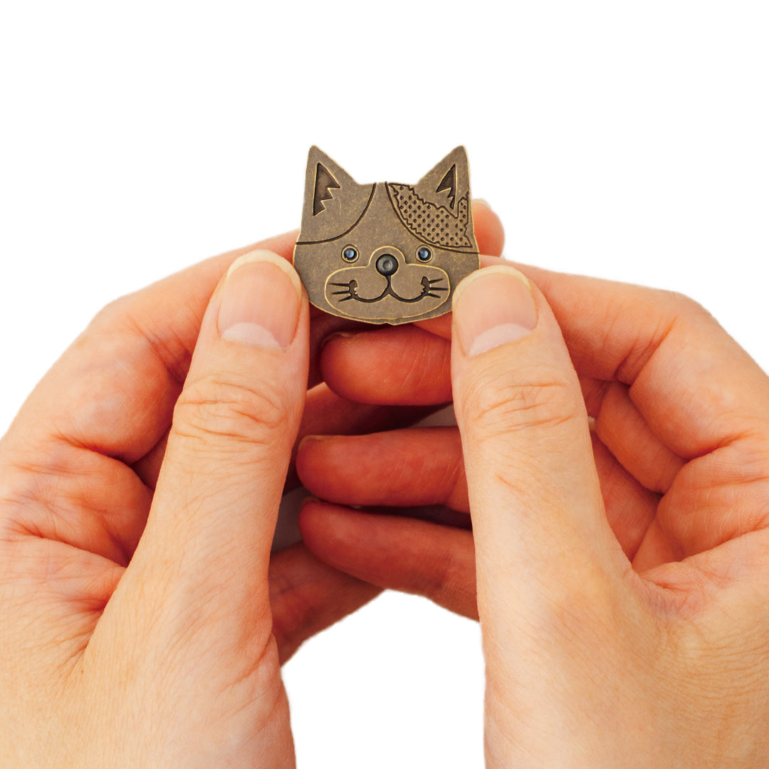 スマイルマーカー 三毛猫ドット｜口が動く！犬＆猫のかわいいゴルフマーカー【アンティーク風／可動ギミック／ギフト向け】